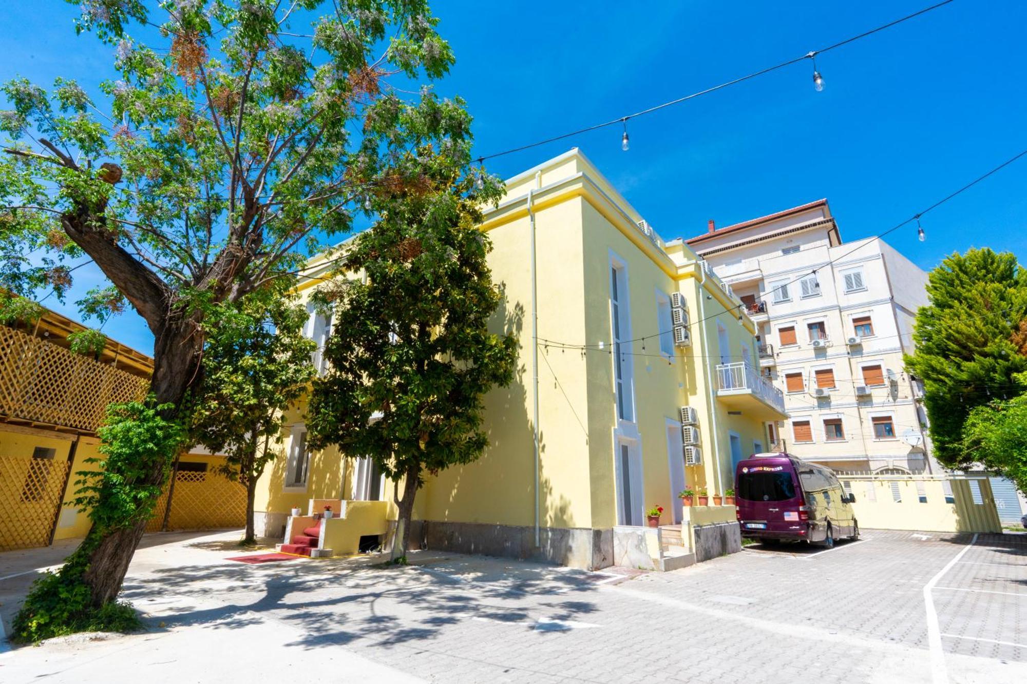 Gjuhadoli Hotel Restaurant Σκόδρα Εξωτερικό φωτογραφία